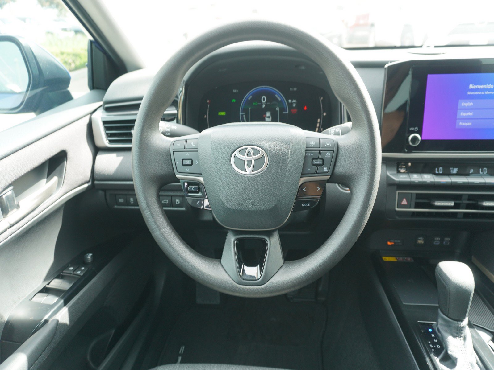 Used 2025 Toyota Camry LE w/ Convenience Package FWD image 14