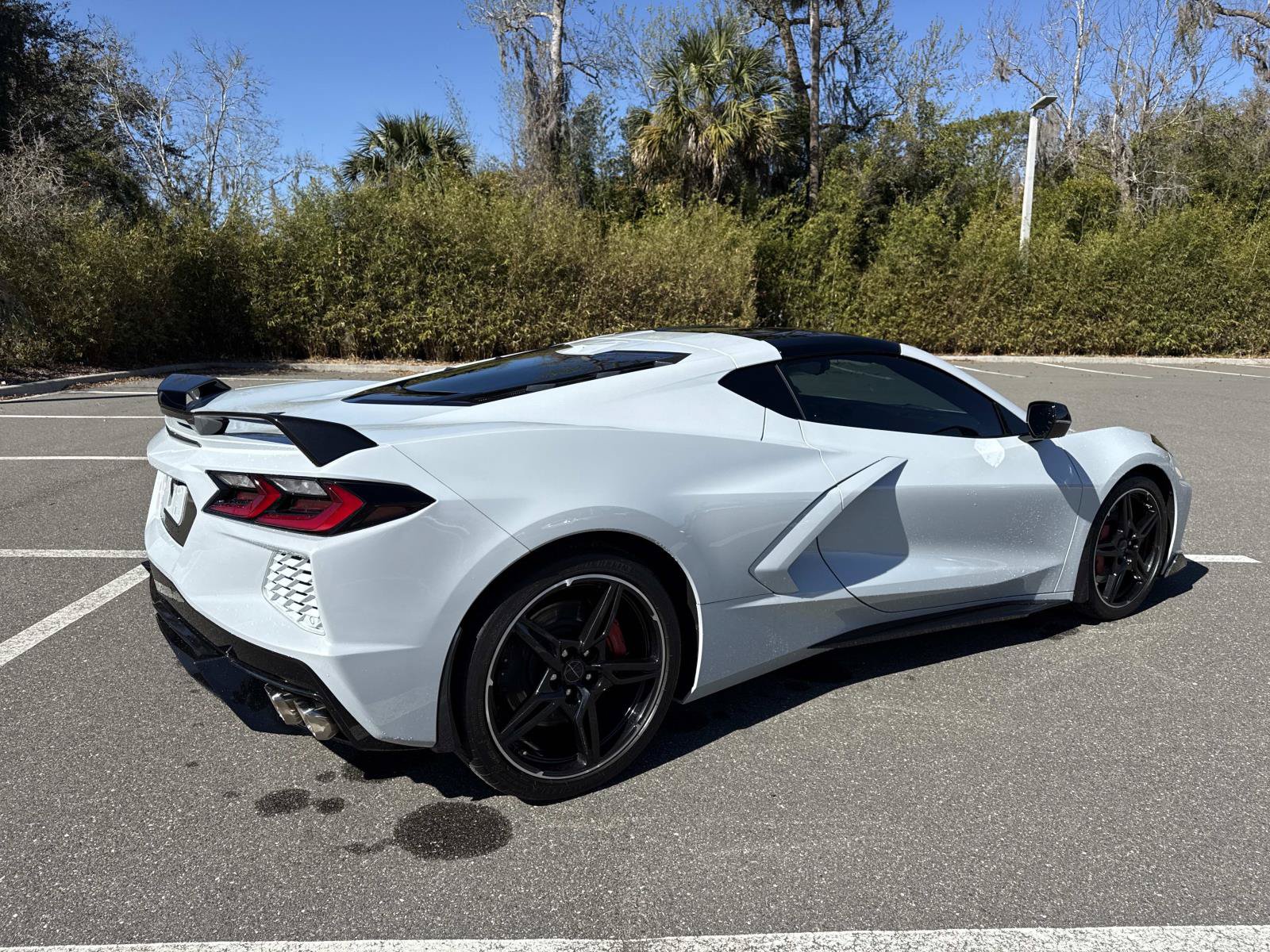 Used 2020 Chevrolet Corvette Stingray Premium Cpe w/ 3LT Preferred Equipment Group RWD image 3