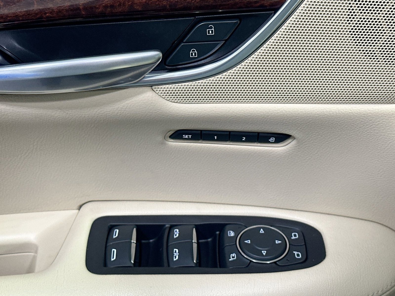 Used 2019 Cadillac XT5 Luxury image 16