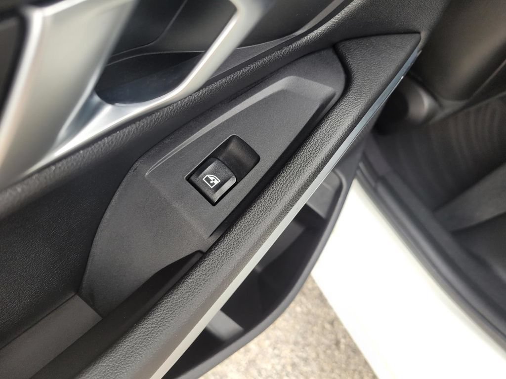 Used 2024 BMW 330e xDrive AWD/4WD image 15
