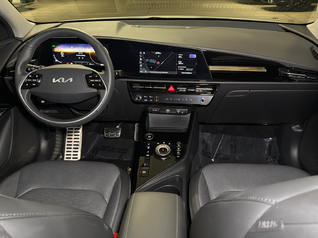 Certified 2023 Kia Niro Wave w/ Wave Preserve Package FWD image 18