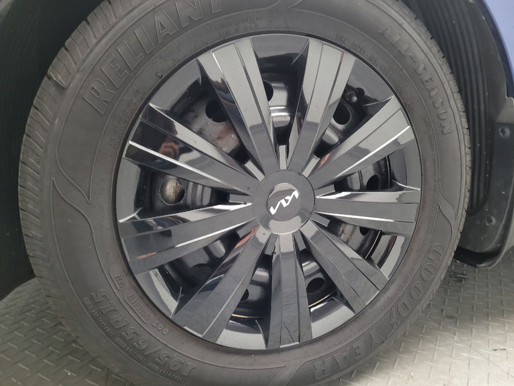 Used 2018 Kia Forte LX FWD image 31