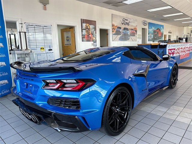 Used 2024 Chevrolet Corvette Z06 image 5