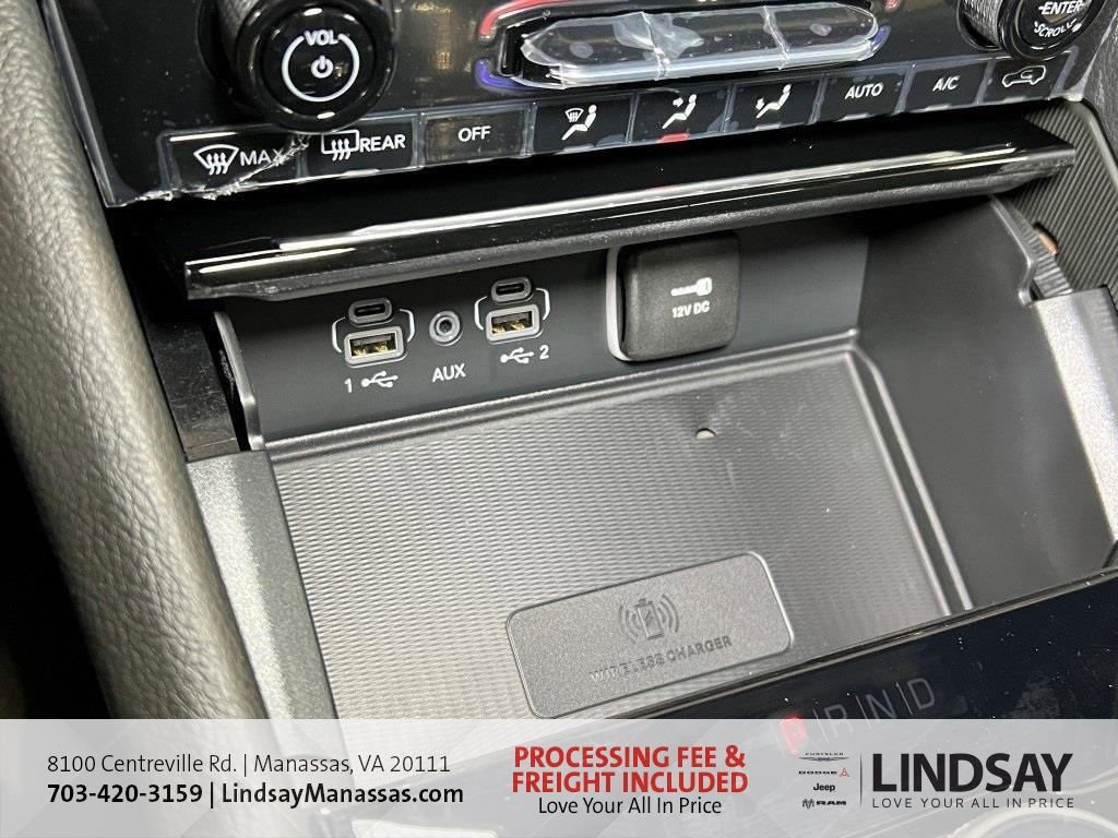 New 2025 Jeep Grand Cherokee Altitude image 44