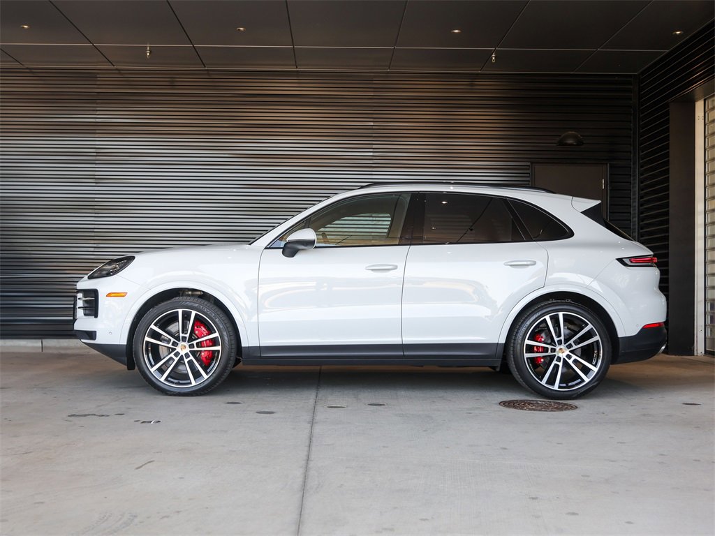 Certified 2024 Porsche Cayenne S image 2