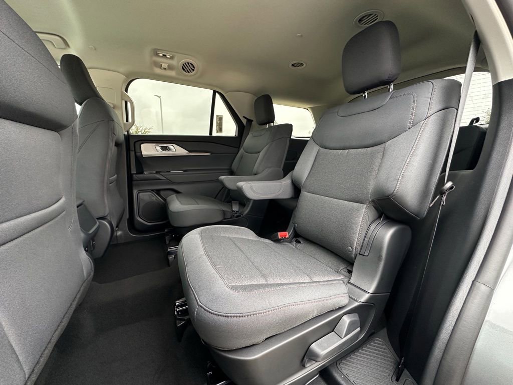 New 2026 Ford Explorer Active image 47