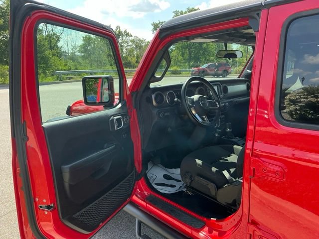 Used 2020 Jeep Gladiator Sport w/ Quick Order Package 24S AWD/4WD image 16