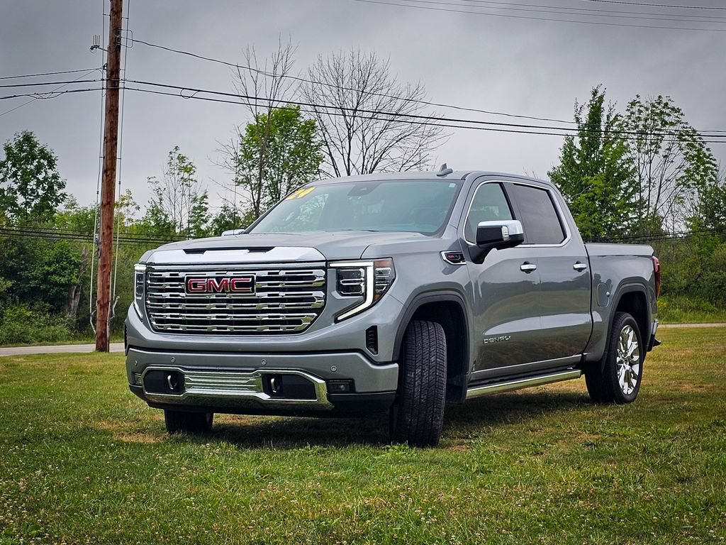 Used 2024 GMC Sierra 1500 Denali w/ Technology Package AWD/4WD image 10
