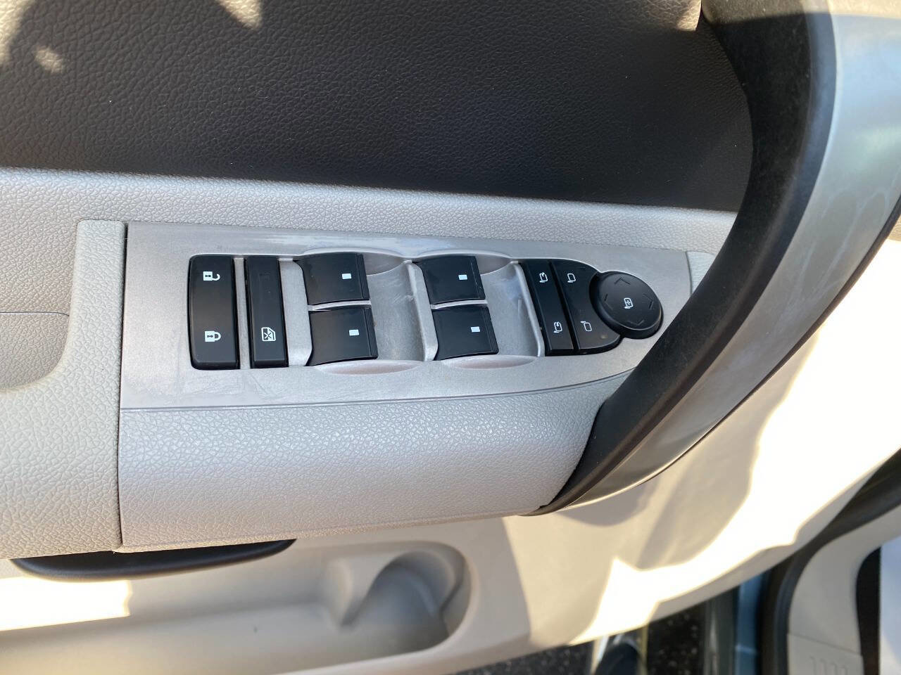 Used 2009 Chevrolet Silverado 1500 LT w/ Power Pack Plus image 12