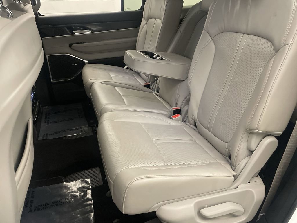 Used 2022 Jeep Wagoneer Series I image 19