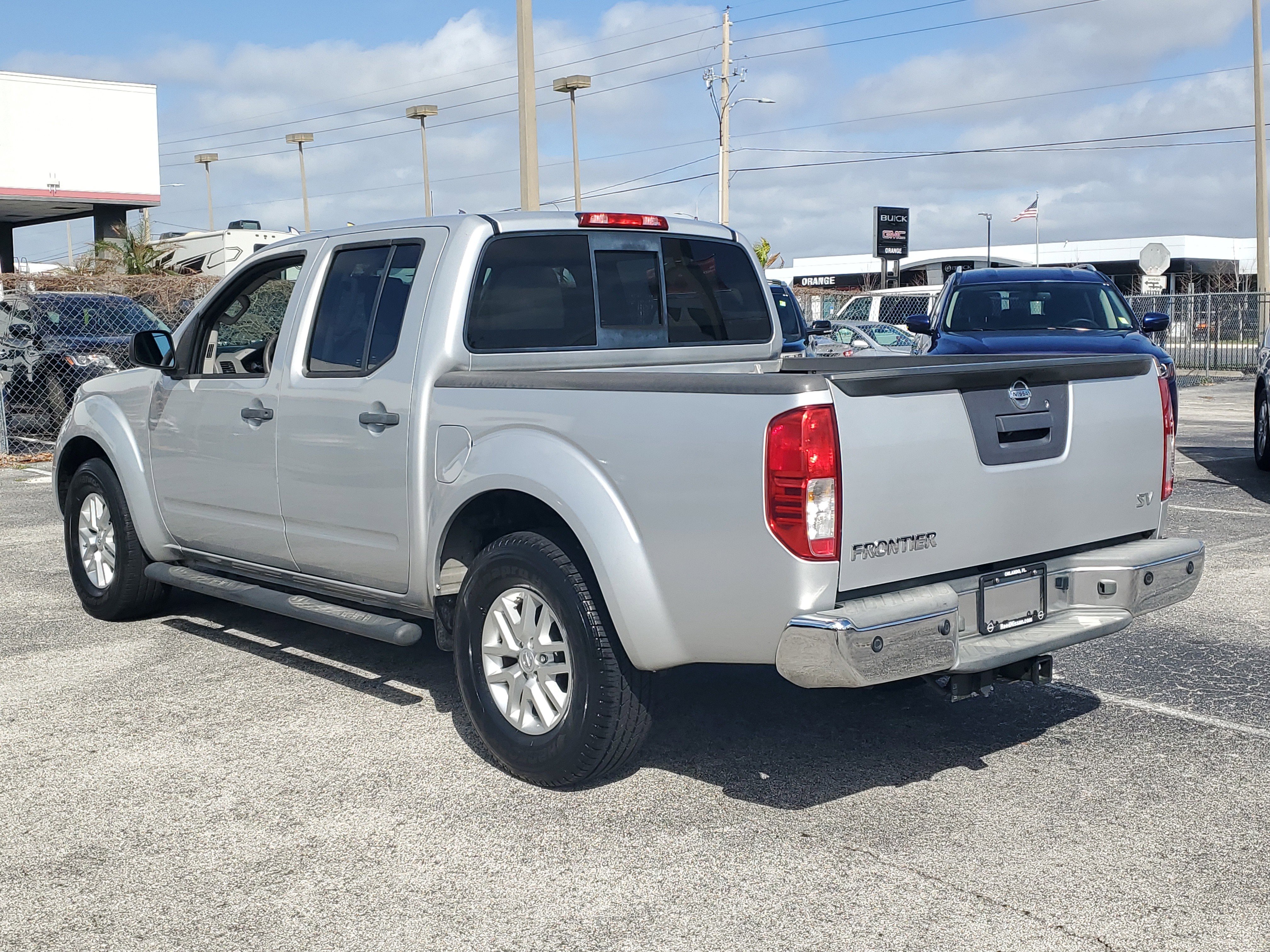 Used 2016 Nissan Frontier SV w/ SV Value Truck Package image 7