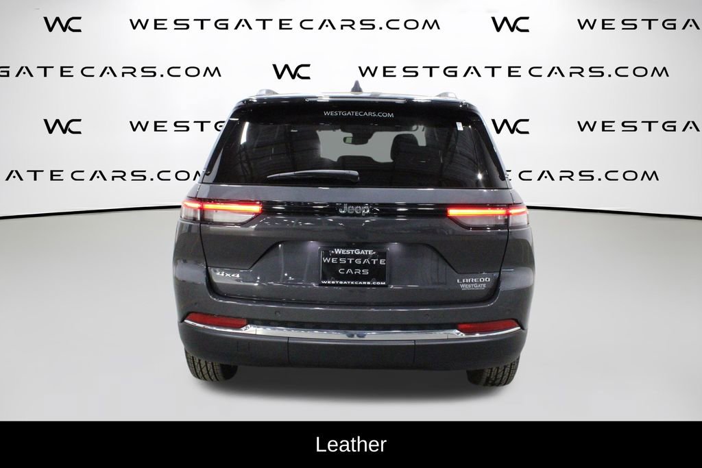 Used 2023 Jeep Grand Cherokee Laredo image 7