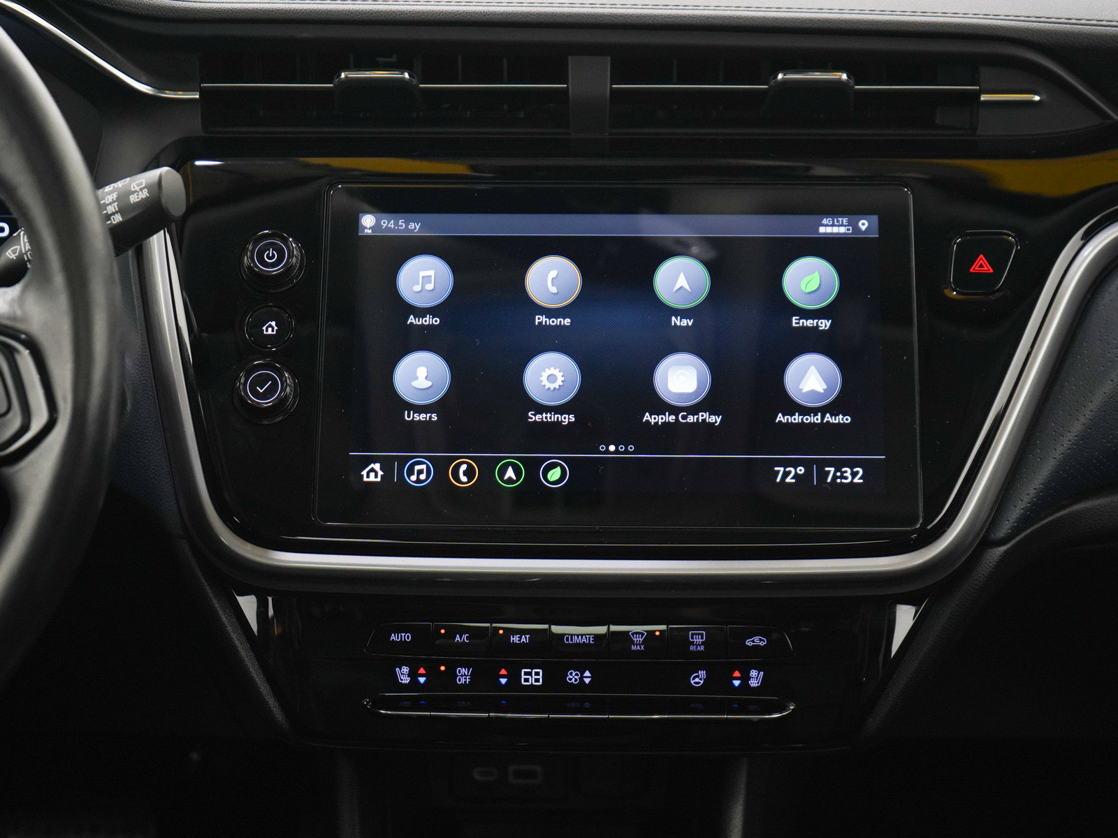 Used 2022 Chevrolet Bolt EUV Premier w/ Sun & Sound Package FWD image 15