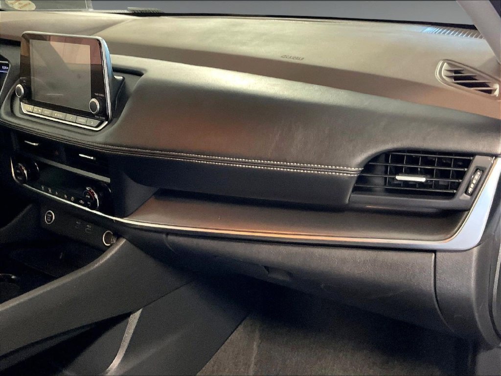 Certified 2023 Nissan Rogue SV AWD/4WD image 13