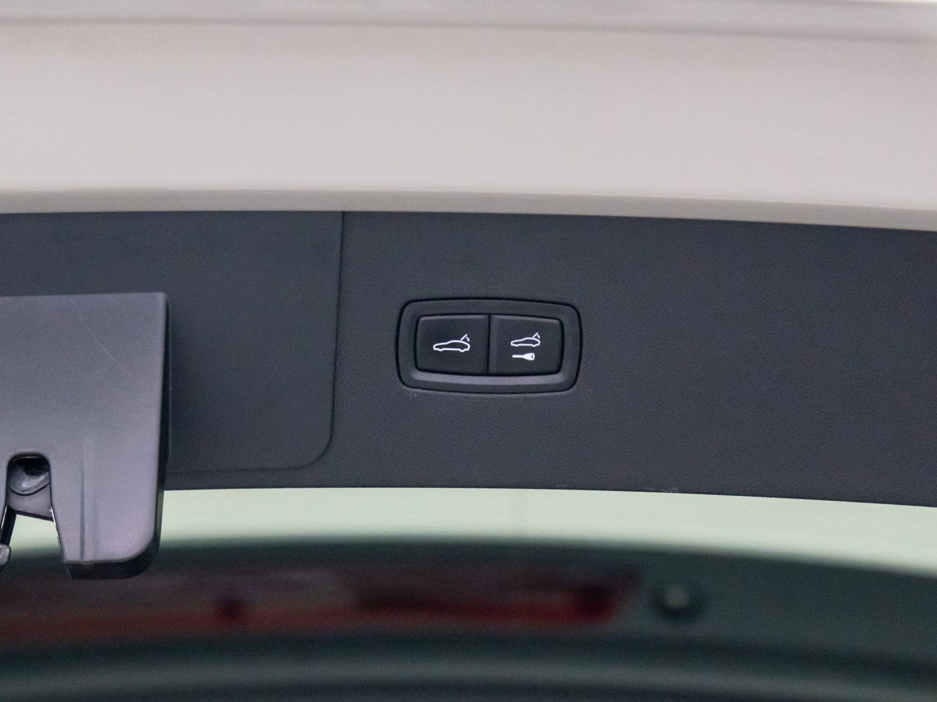 Certified 2023 Porsche Cayenne image 30