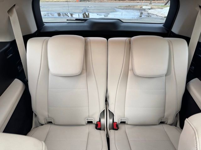Used 2022 Mercedes-Benz GLS 450 4MATIC image 15