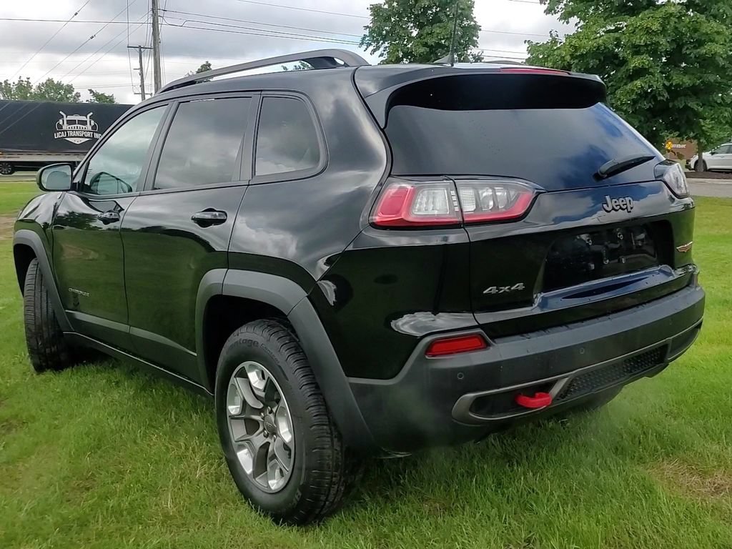 Used 2019 Jeep Cherokee Trailhawk w/ Cold Weather Group AWD/4WD image 4