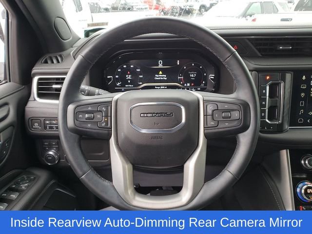 Used 2023 GMC Yukon XL Denali image 14