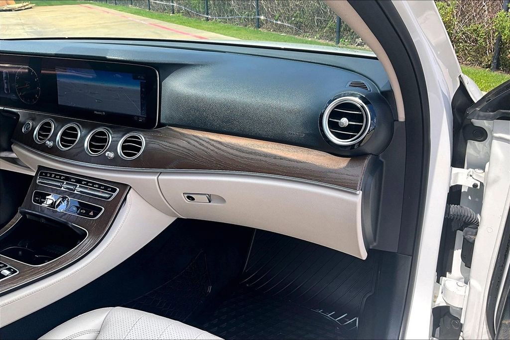 Used 2020 Mercedes-Benz E 350 Sedan image 21