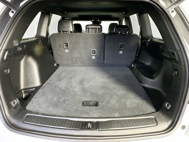 Used 2023 Jeep Grand Cherokee Altitude image 31