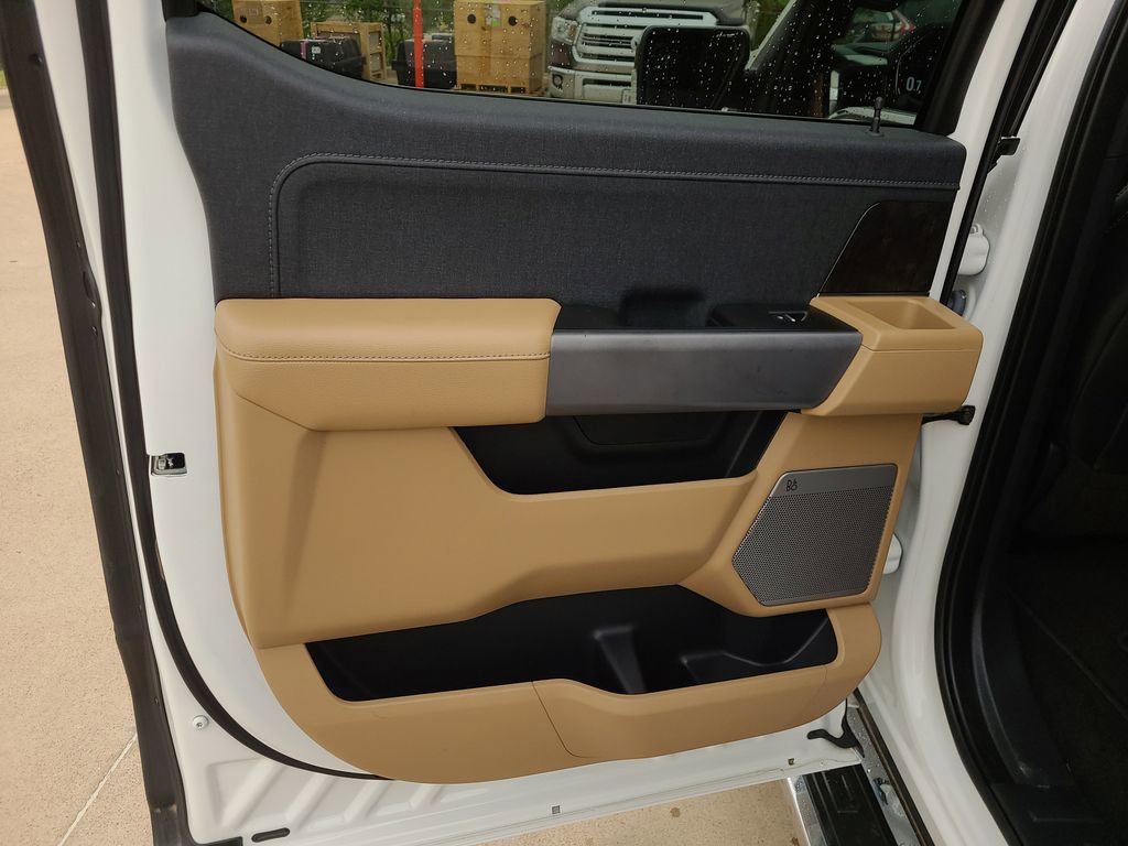 Used 2021 Ford F150 Lariat w/ Equipment Group 502A High image 14