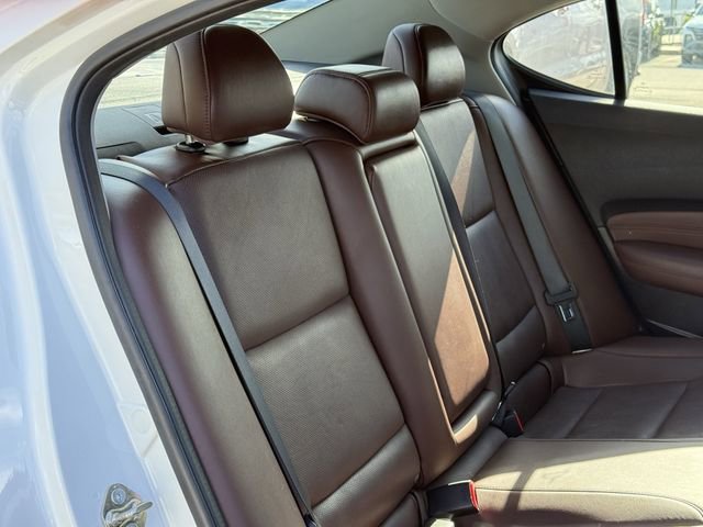 Used 2017 Acura TLX w/ Technology Package FWD image 33