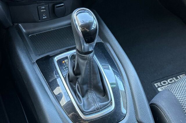 Used 2017 Nissan Rogue Sport SV image 20