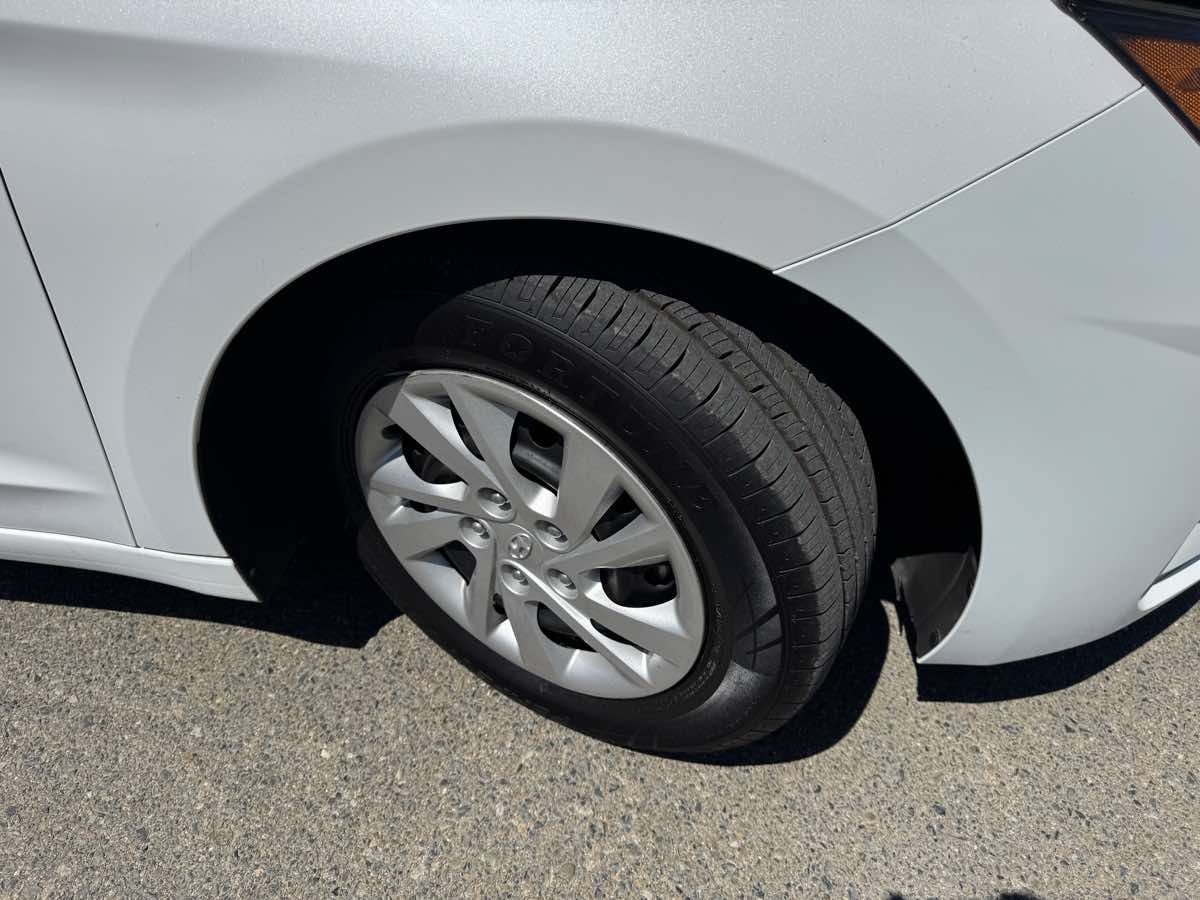 Used 2019 Hyundai Elantra SE w/ Cargo Package FWD image 33