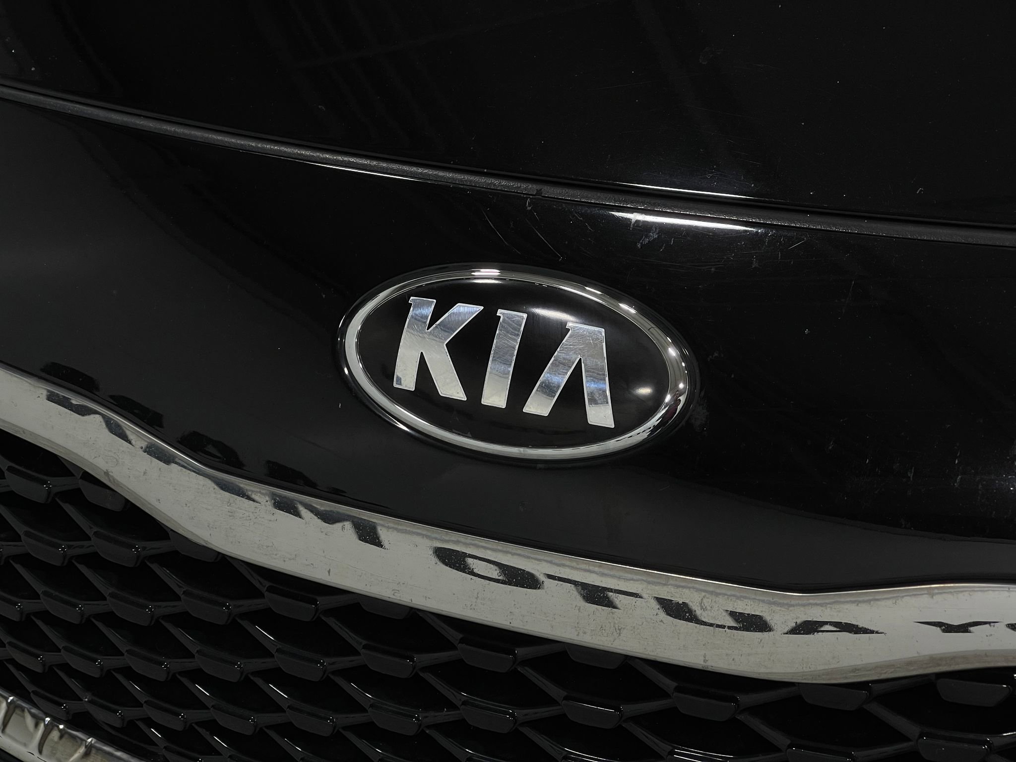 Used 2018 Kia Optima LX w/ 17" Alloy Wheels Package image 35