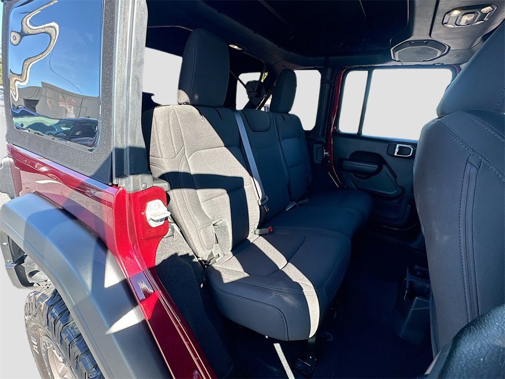 Used 2022 Jeep Wrangler Unlimited Sport image 24