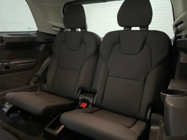 Used 2025 Volvo XC90 B6 Plus AWD/4WD image 23