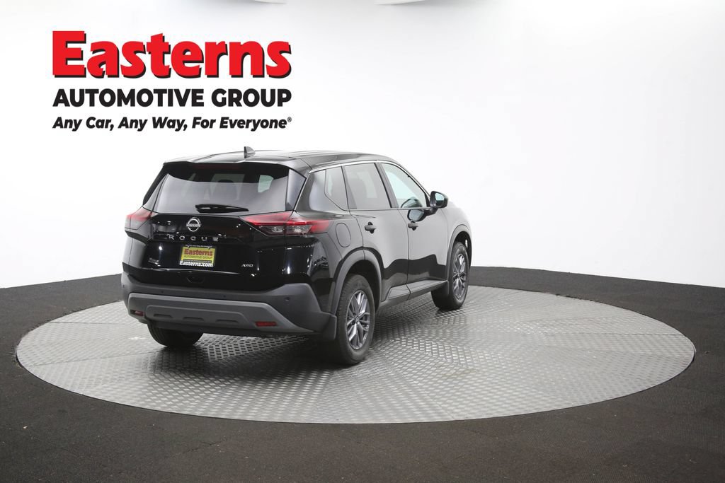 Used 2023 Nissan Rogue S AWD/4WD image 40
