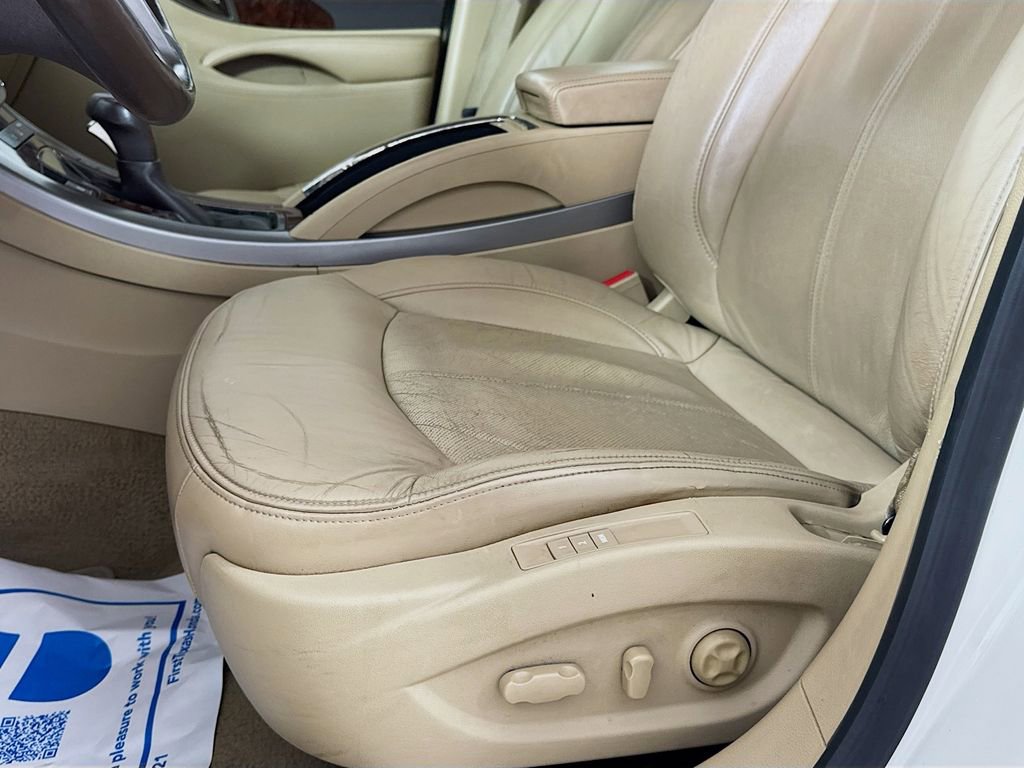 Used 2010 Buick LaCrosse CXL w/ Luxury Package FWD image 23