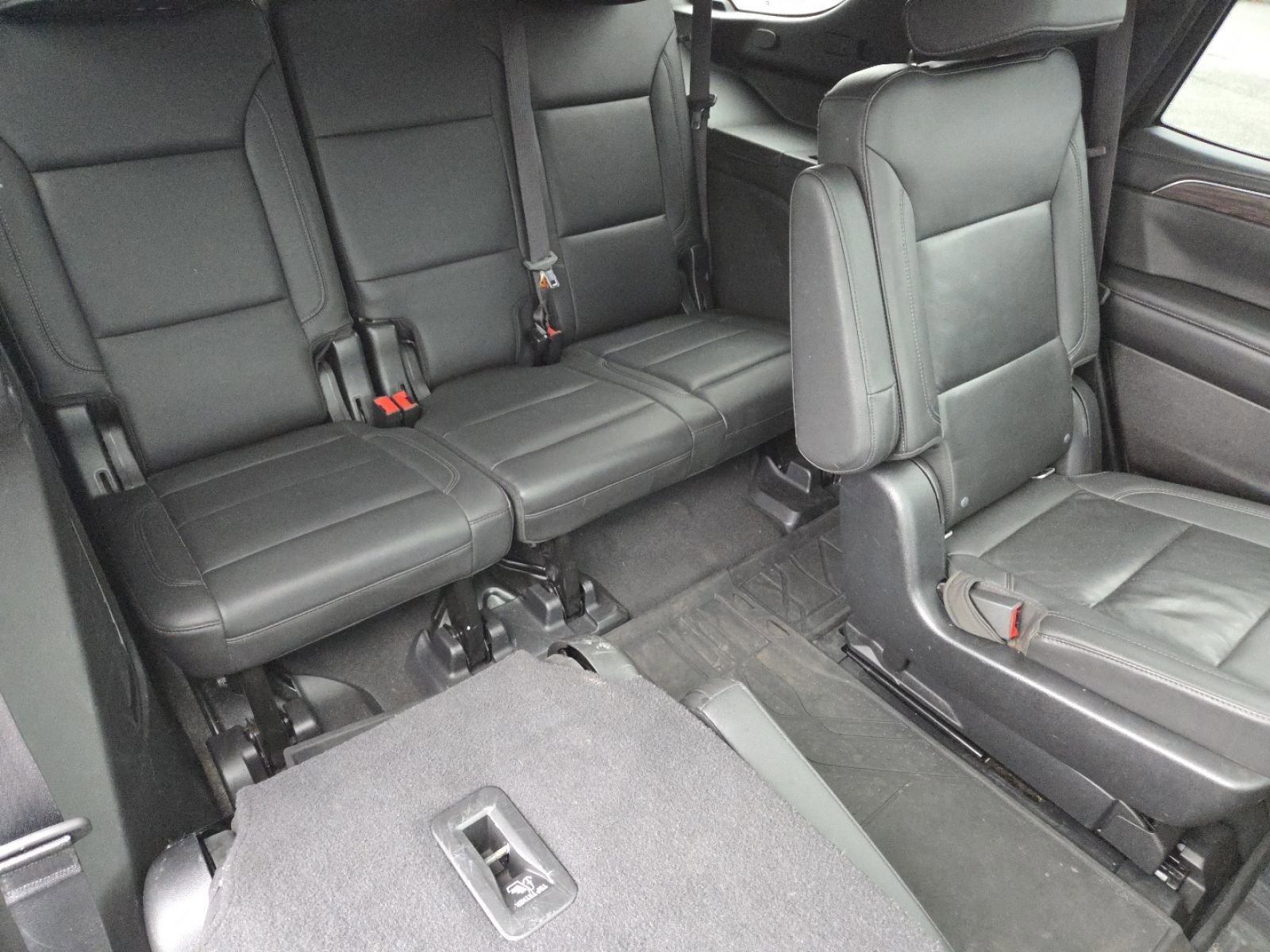 Used 2021 Chevrolet Tahoe Z71 w/ Z71 Signature Package image 29