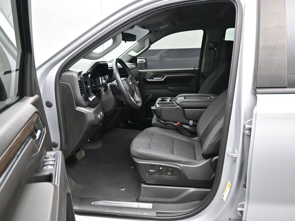 Used 2022 Chevrolet Silverado 1500 LT image 9