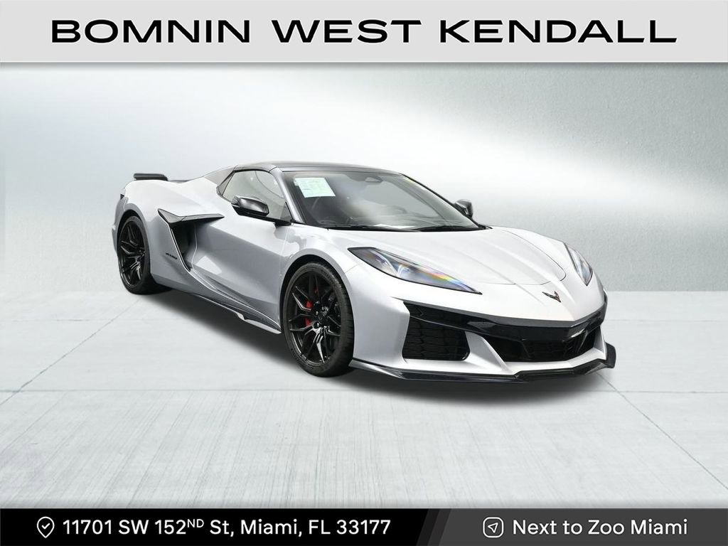 Used 2026 Chevrolet Corvette Z06 w/ Stealth Interior Trim Package image 7
