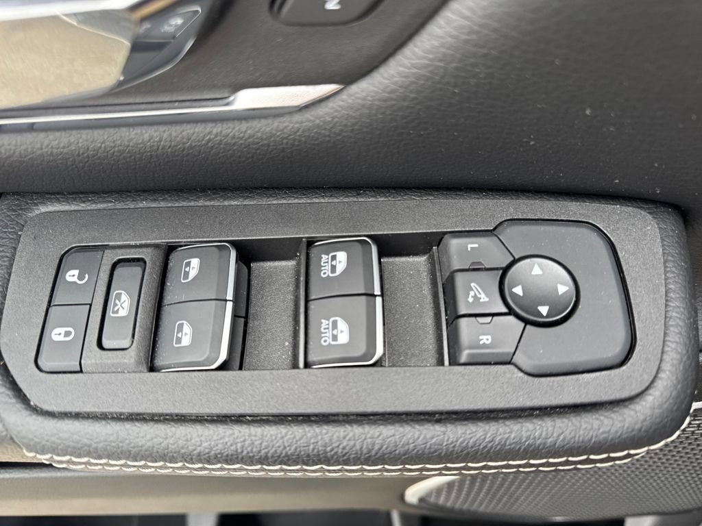 Used 2025 RAM 1500 Laramie w/ Sport Appearance Package image 23