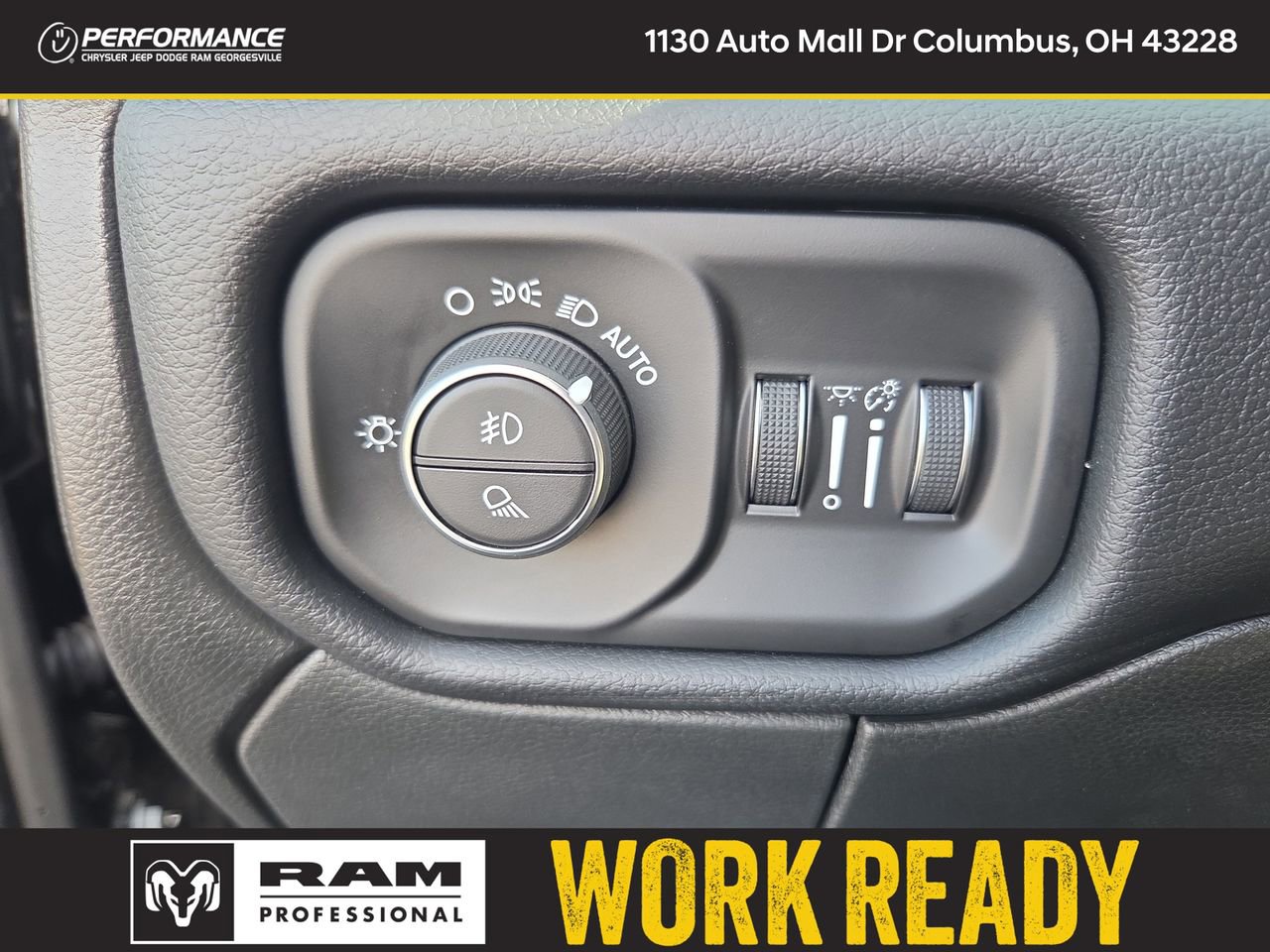 New 2026 RAM 2500 Laramie AWD/4WD image 33