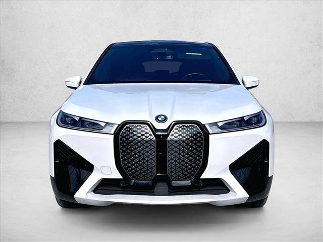 Used 2024 BMW iX xDrive50 w/ Sport Package AWD/4WD image 3