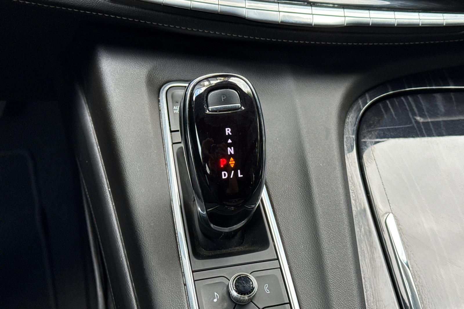 Used 2024 Cadillac Escalade Sport AWD/4WD image 29