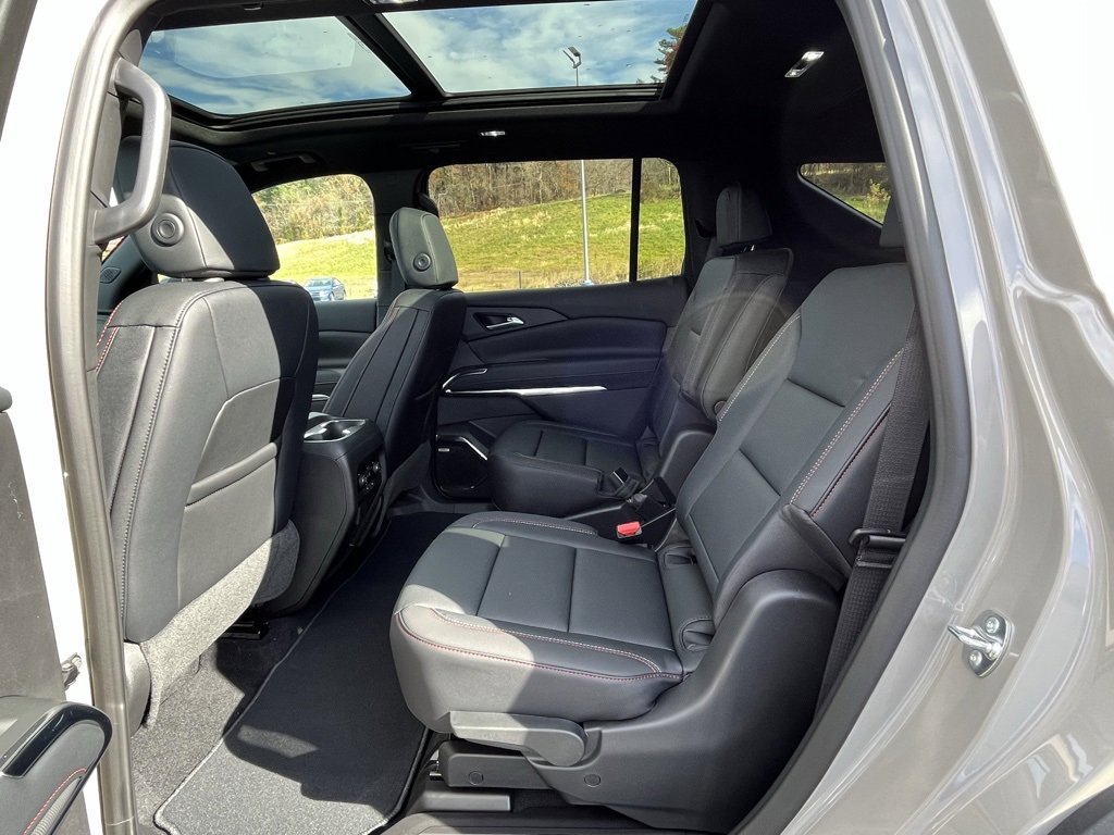 New 2026 Chevrolet Traverse Z71 w/ Enhanced Driving Package image 16