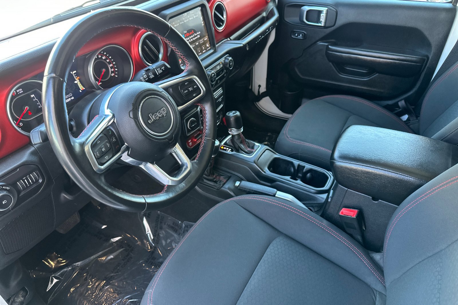 Used 2018 Jeep Wrangler Unlimited Rubicon AWD/4WD image 10