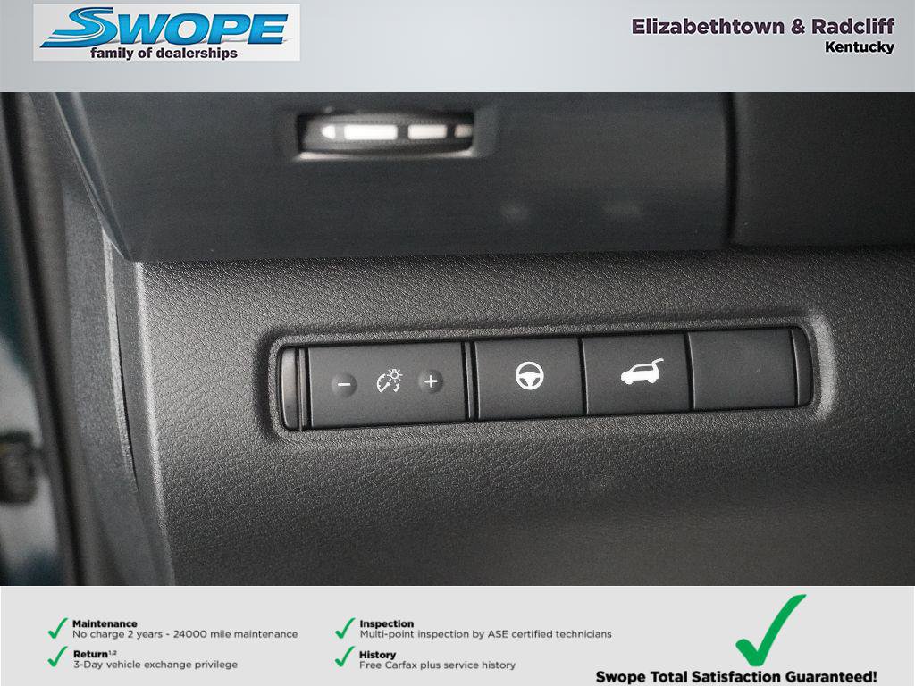 Used 2025 Nissan Pathfinder SL image 17