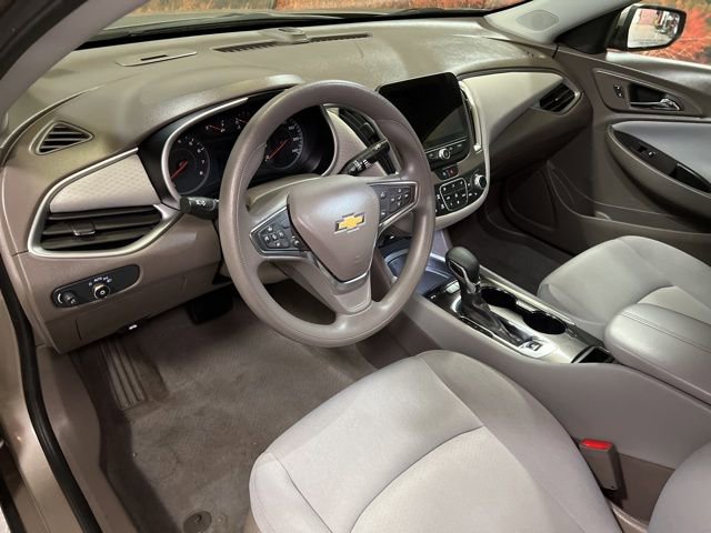 Used 2024 Chevrolet Malibu LT image 18