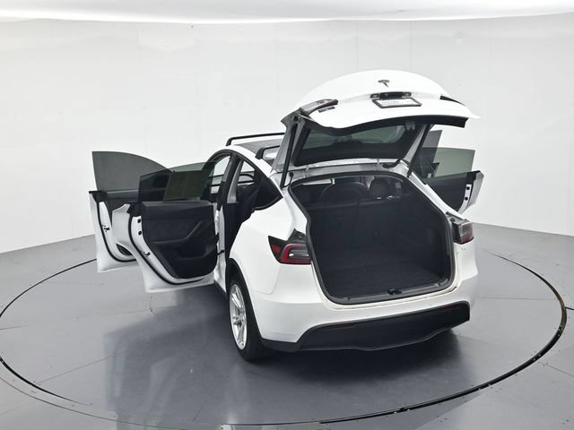 Used 2022 Tesla Model Y Long Range AWD/4WD image 44