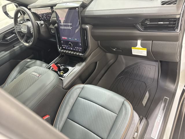 New 2026 GMC Yukon XL AT4 w/ LPO, Floor Liner Package AWD/4WD image 29