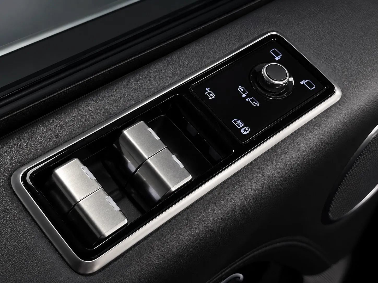 Used 2018 Land Rover Range Rover Autobiography AWD/4WD image 36