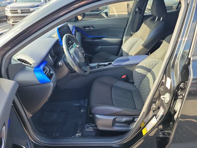 Used 2020 Toyota C-HR XLE FWD image 15