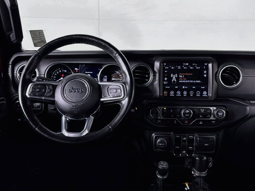 Used 2021 Jeep Wrangler Unlimited Sahara w/ Cold Weather Group AWD/4WD image 13