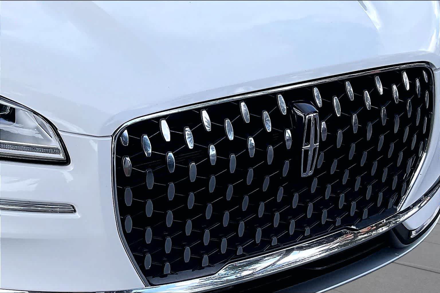 Used 2023 Lincoln Corsair Reserve FWD image 29